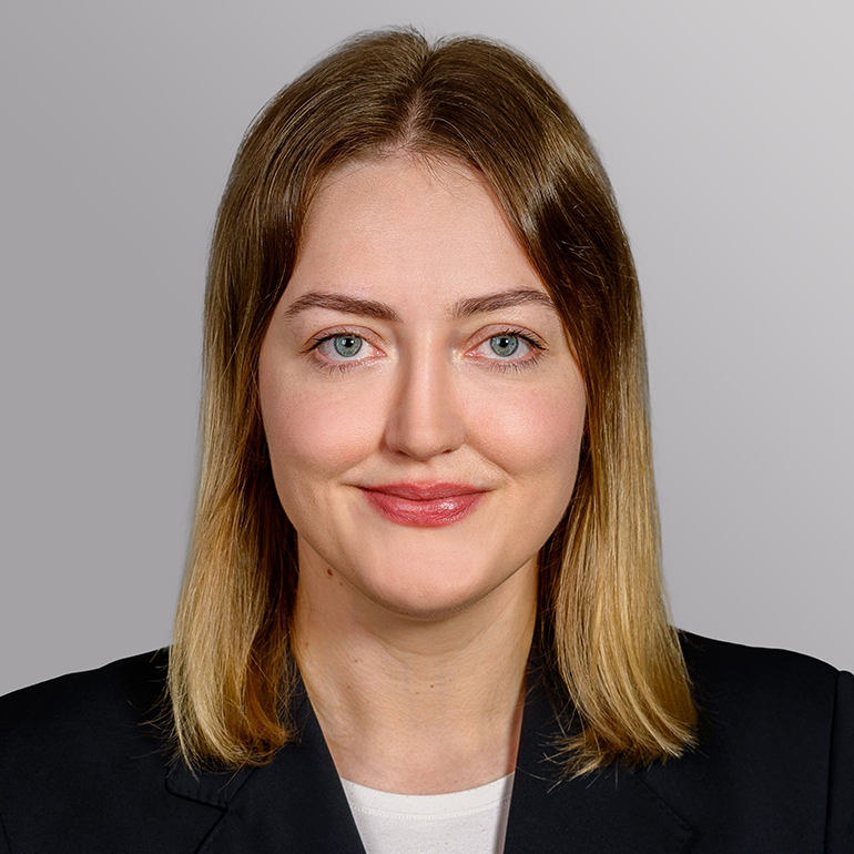 Yelena Bade