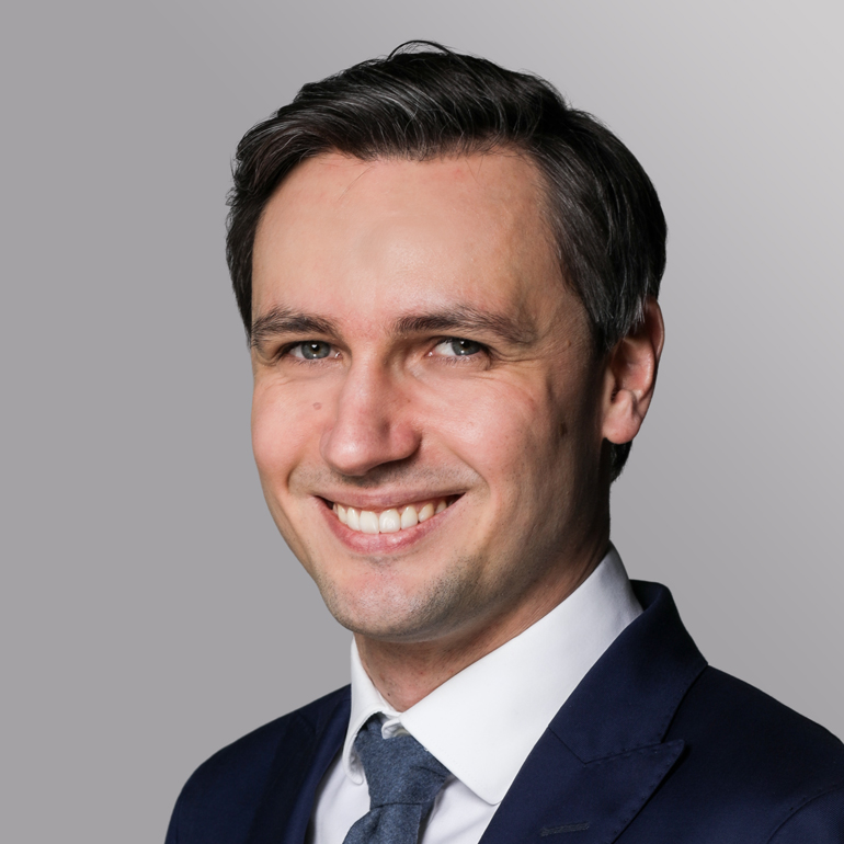 Dr Denis Schütz